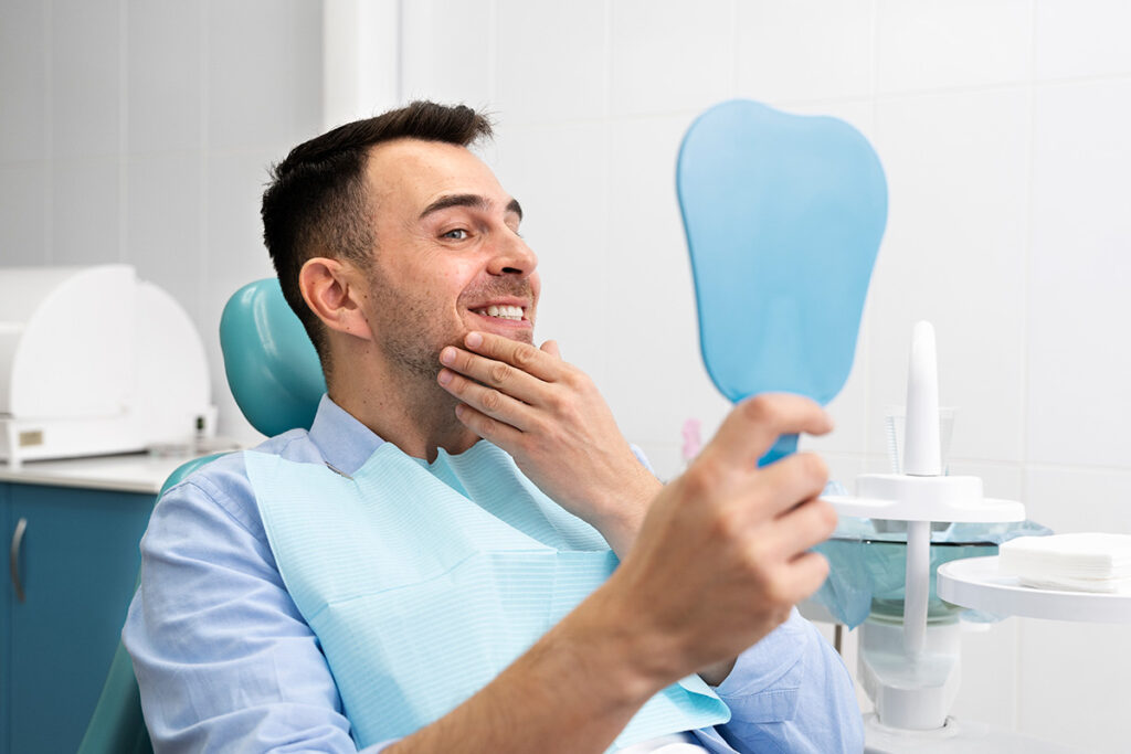 Implant jedynki, czyli jak poradzić sobie z utratą przedniego zęba?